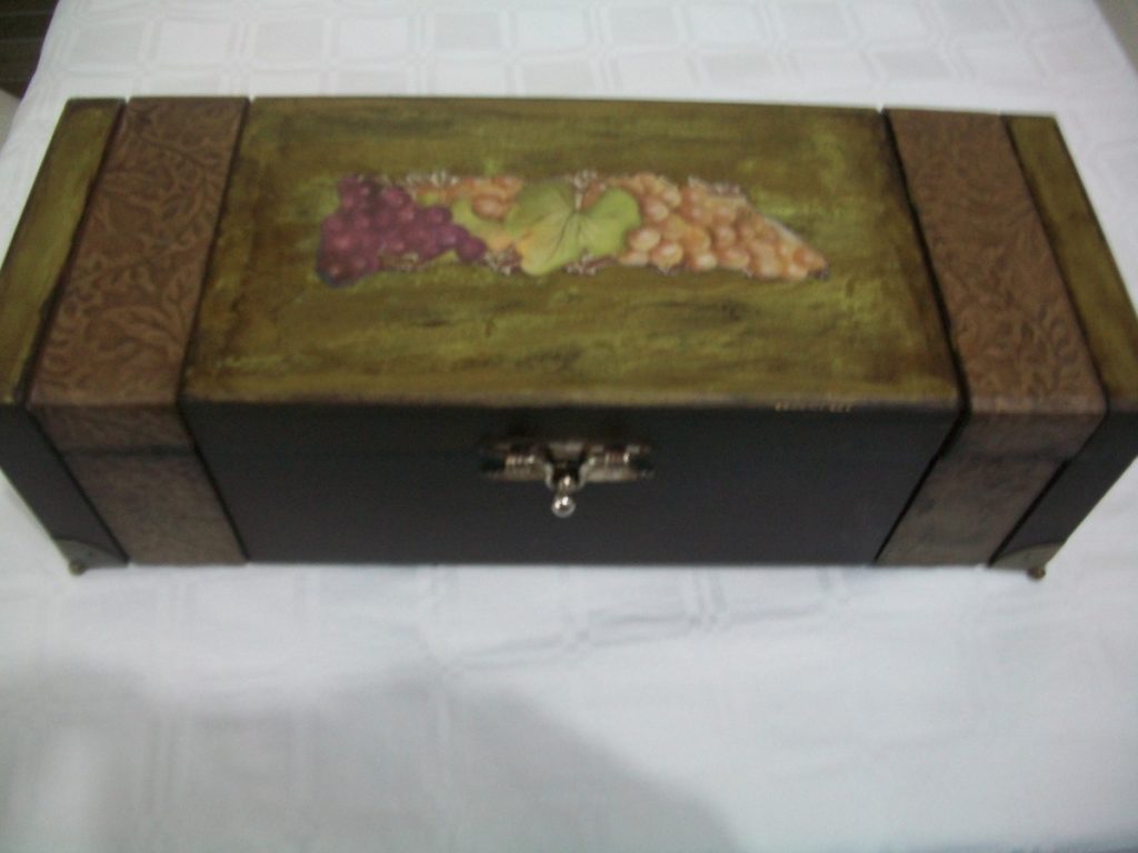 Caixa de Vinho de MDF Pintada